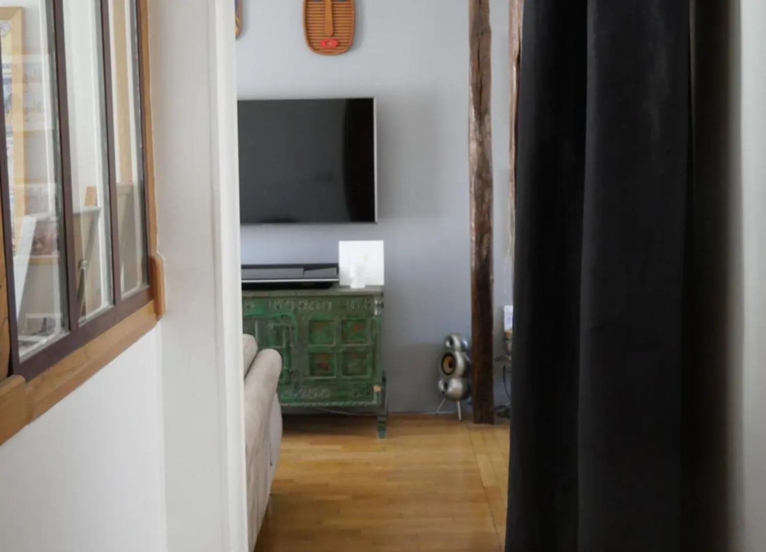 Amazing 1 Bedroom Apartment At Abbesses Paris